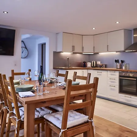 2 Bedroom Mountain View Appartement Interlaken