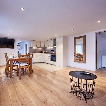 2 Bedroom Mountain View Interlaken