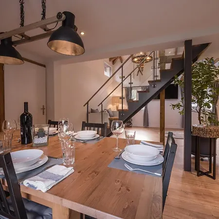 2 Bedroom Mountain View Lägenhet